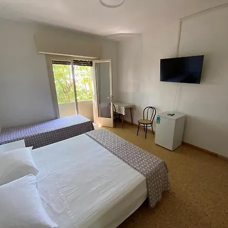 Hotel Naviglio 2*