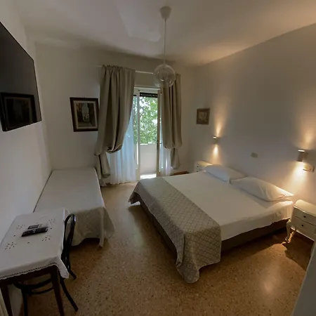 Naviglio Hotel 2*
