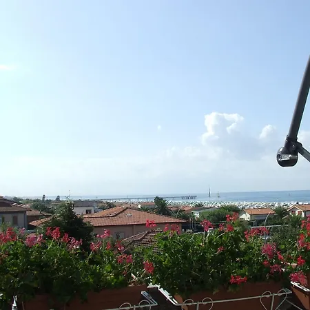 Naviglio מרינה די פיאטרסנטה