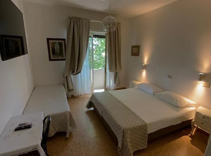 Naviglio 2* מרינה די פיאטרסנטה